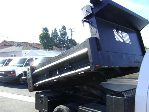 Used 2007 Chevrolet Silverado 3500 image 15