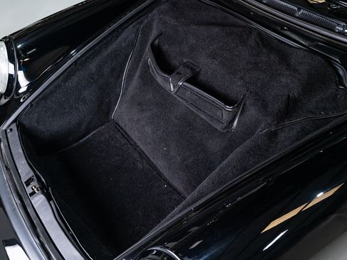 Used 1991 Porsche 911 Carrera 4 image 28