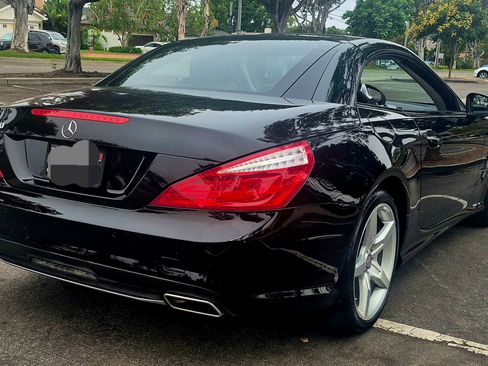 Used 2013 Mercedes-Benz SL 550 image 6