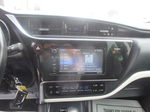 Used 2016 Scion iM image 6