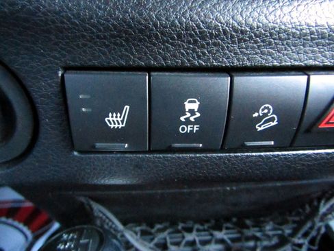 Used 2013 Jeep Wrangler Rubicon image 23