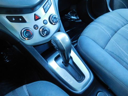 Used 2016 Chevrolet Sonic LT image 15