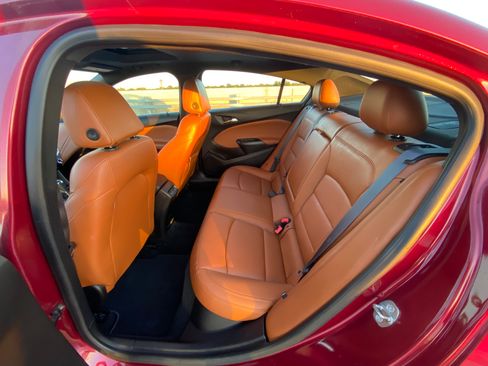 Used 2017 Chevrolet Cruze Premier image 17