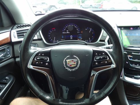 Used 2014 Cadillac SRX FWD Luxury image 8