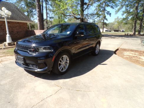 Used 2023 Dodge Durango GT Plus image 1