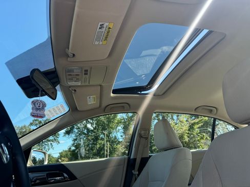 Used 2016 Honda Accord EX image 20