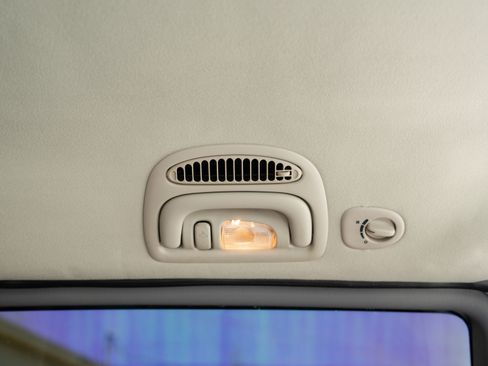 Used 1998 Plymouth Grand Voyager SE image 14