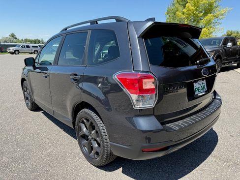 Used 2018 Subaru Forester 2.5i Premium image 3
