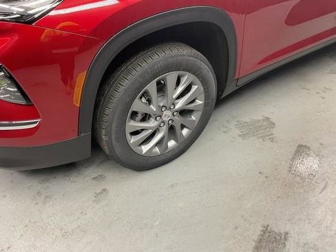 New 2025 Buick Enclave Preferred image 4