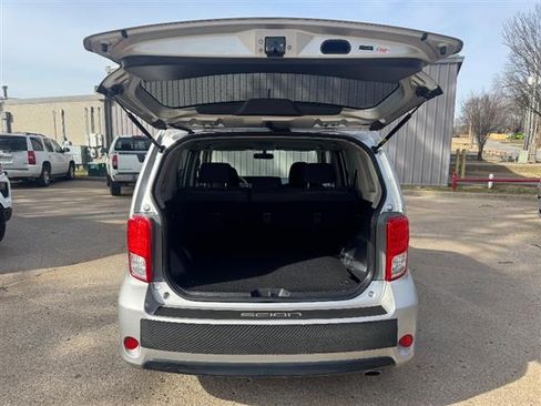 Used 2014 Scion xB image 4