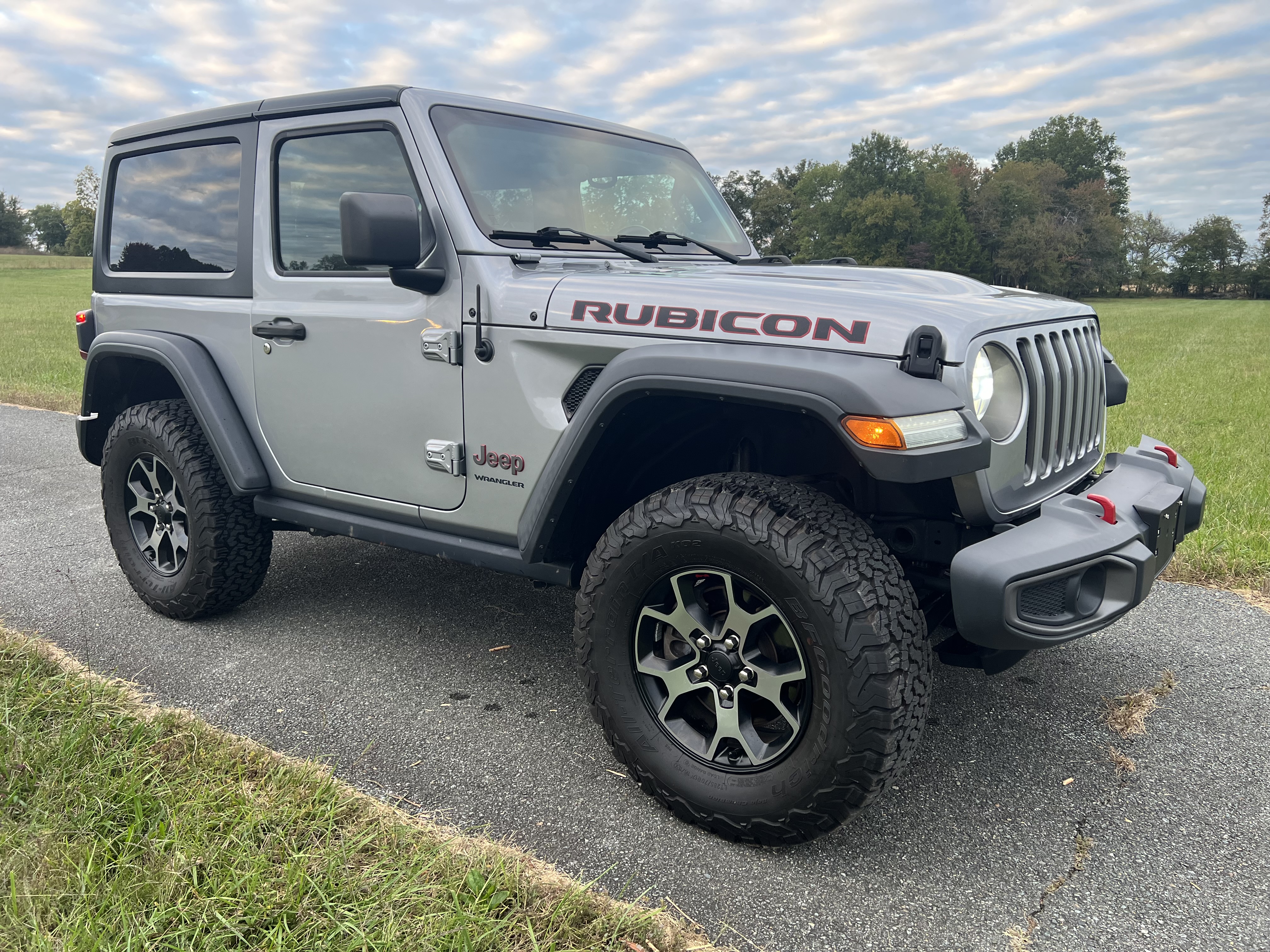 Used 2019 Jeep Wrangler 4WD Rubicon image 2