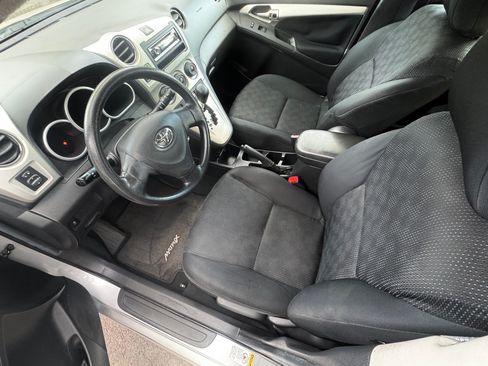 Used 2009 Toyota Matrix S image 5