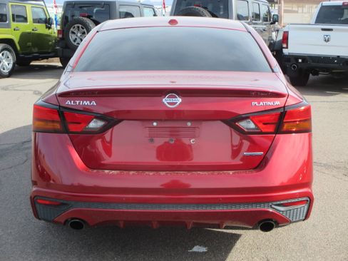 Used 2019 Nissan Altima 2.0 Platinum image 13