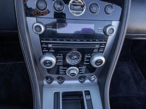 Used 2010 Aston Martin V8 Vantage image 31