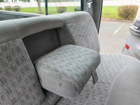 Used 1999 Ford F350 XLT image 69