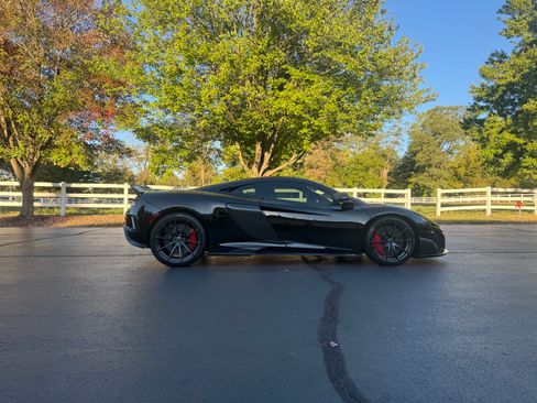 Used 2016 McLaren 675LT Coupe RWD image 9