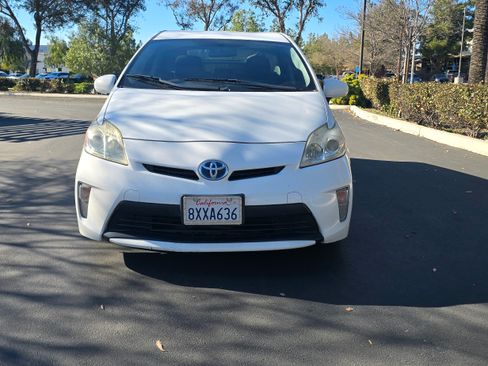 Used 2013 Toyota Prius Three image 17