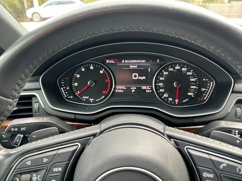 Used 2019 Audi A4 2.0T Premium image 12