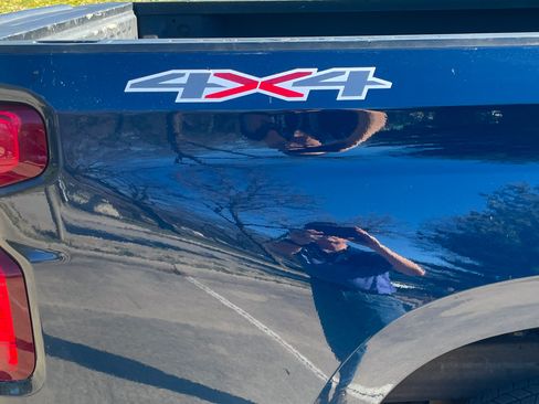 Used 2021 Chevrolet Silverado 1500 W/T image 12