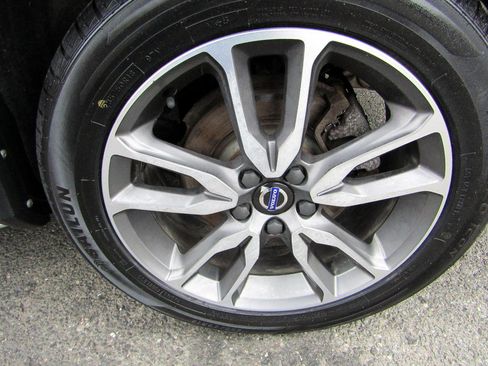 Used 2017 Volvo V60 T5 Cross Country Premier image 10