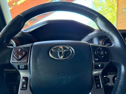 Used 2019 Toyota Tacoma 4x4 Double Cab image 15