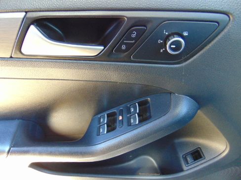 Used 2014 Volkswagen Jetta TDI image 13