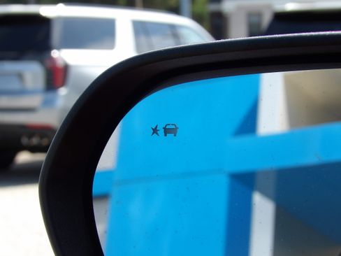 Used 2025 Chevrolet Equinox ACTIV image 31