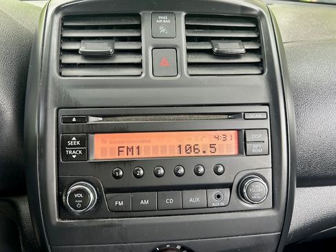 Used 2018 Nissan Versa 1.6 S Plus FWD image 13