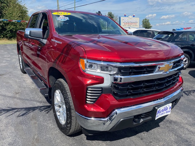 Used 2023 Chevrolet Silverado 1500 4x4 Crew Cab LT image 4