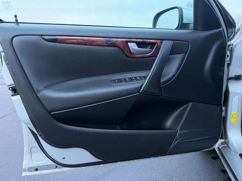 Used 2006 Volvo V70 2.4 image 53