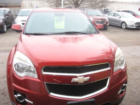 Used 2013 Chevrolet Equinox LT image 2