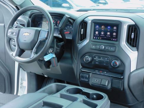 Used 2020 Chevrolet Silverado 2500 4x4 Crew Cab Custom image 27