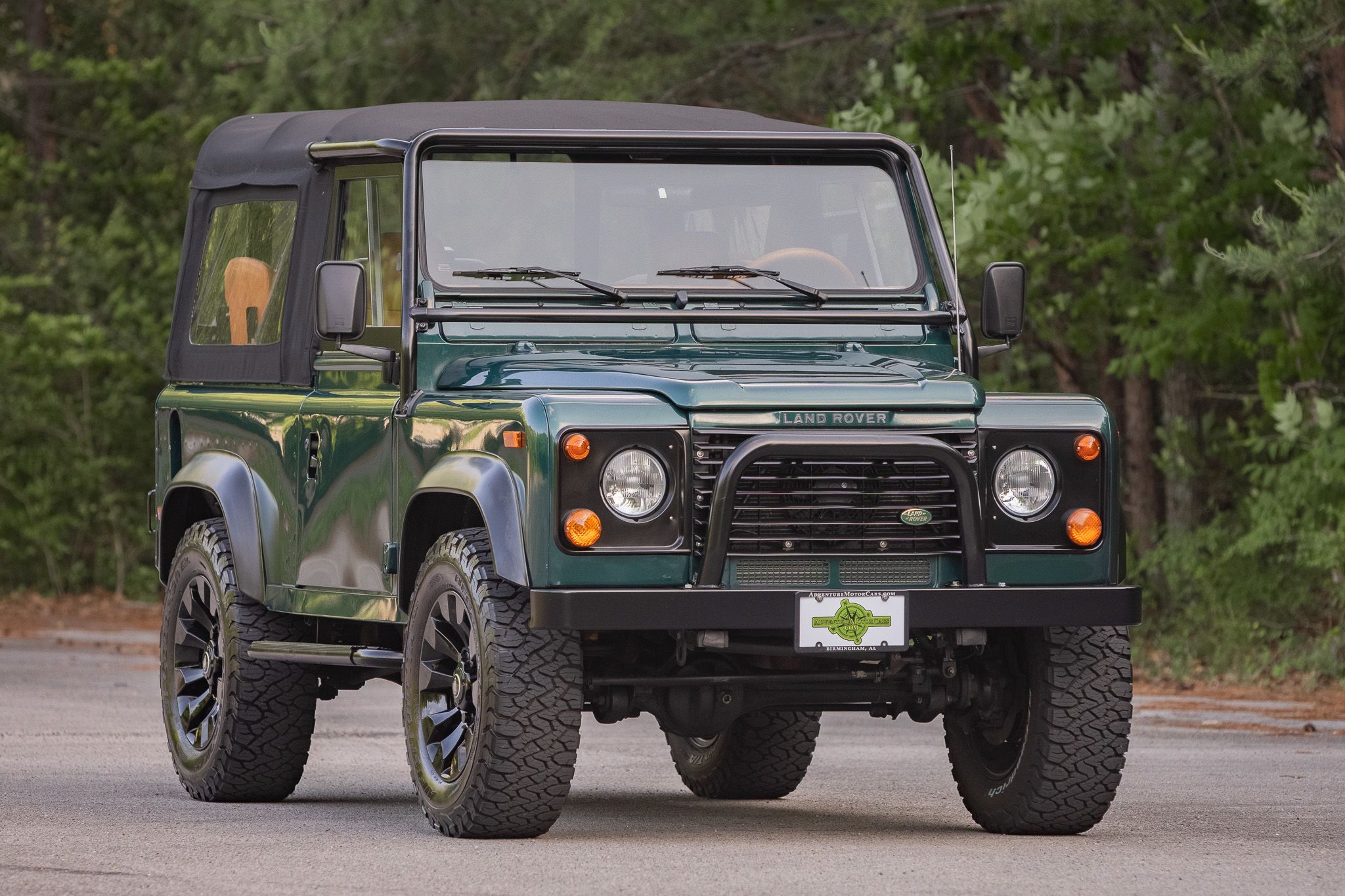 Used 1997 Land Rover Defender 90 AWD/4WD image 1