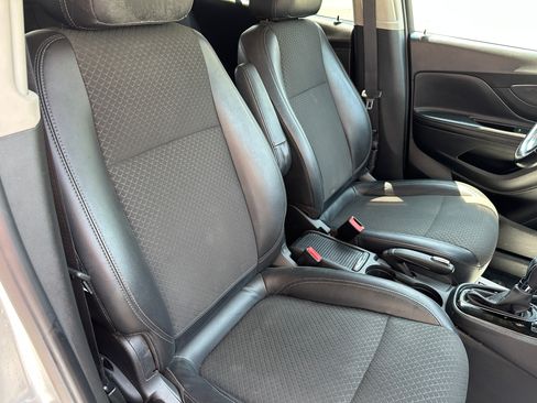 Used 2019 Buick Encore Preferred image 14