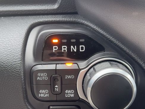 Used 2019 RAM 1500 Lone Star image 10