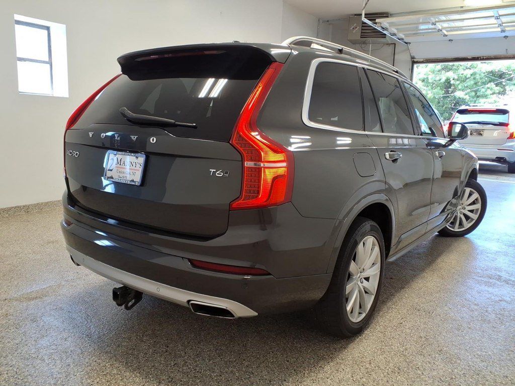 Used 2018 Volvo XC90 T6 Momentum AWD/4WD image 4
