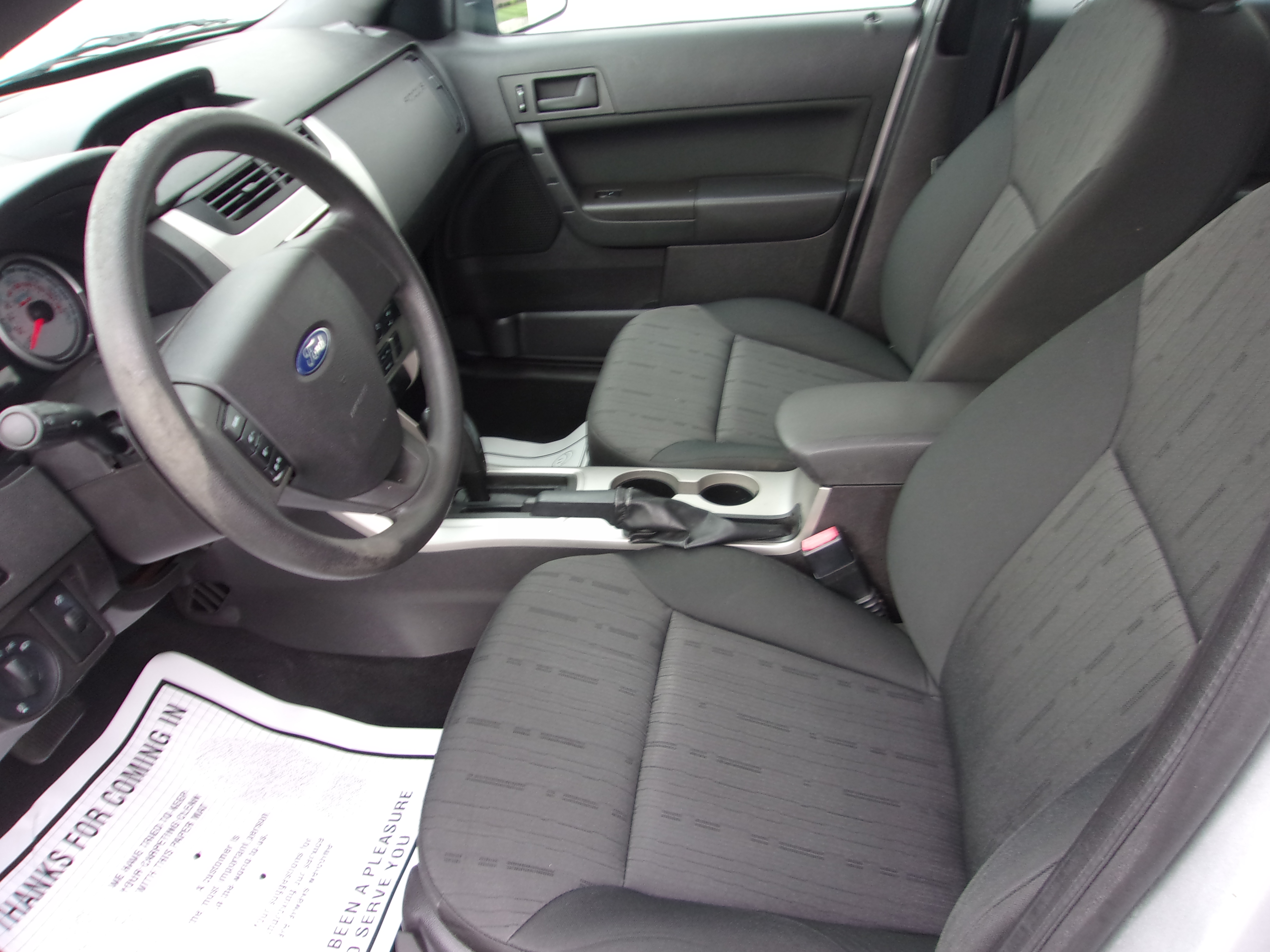 Used 2010 Ford Focus SE Sedan FWD image 5