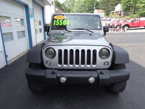 Used 2015 Jeep Wrangler 4WD Sport image 6