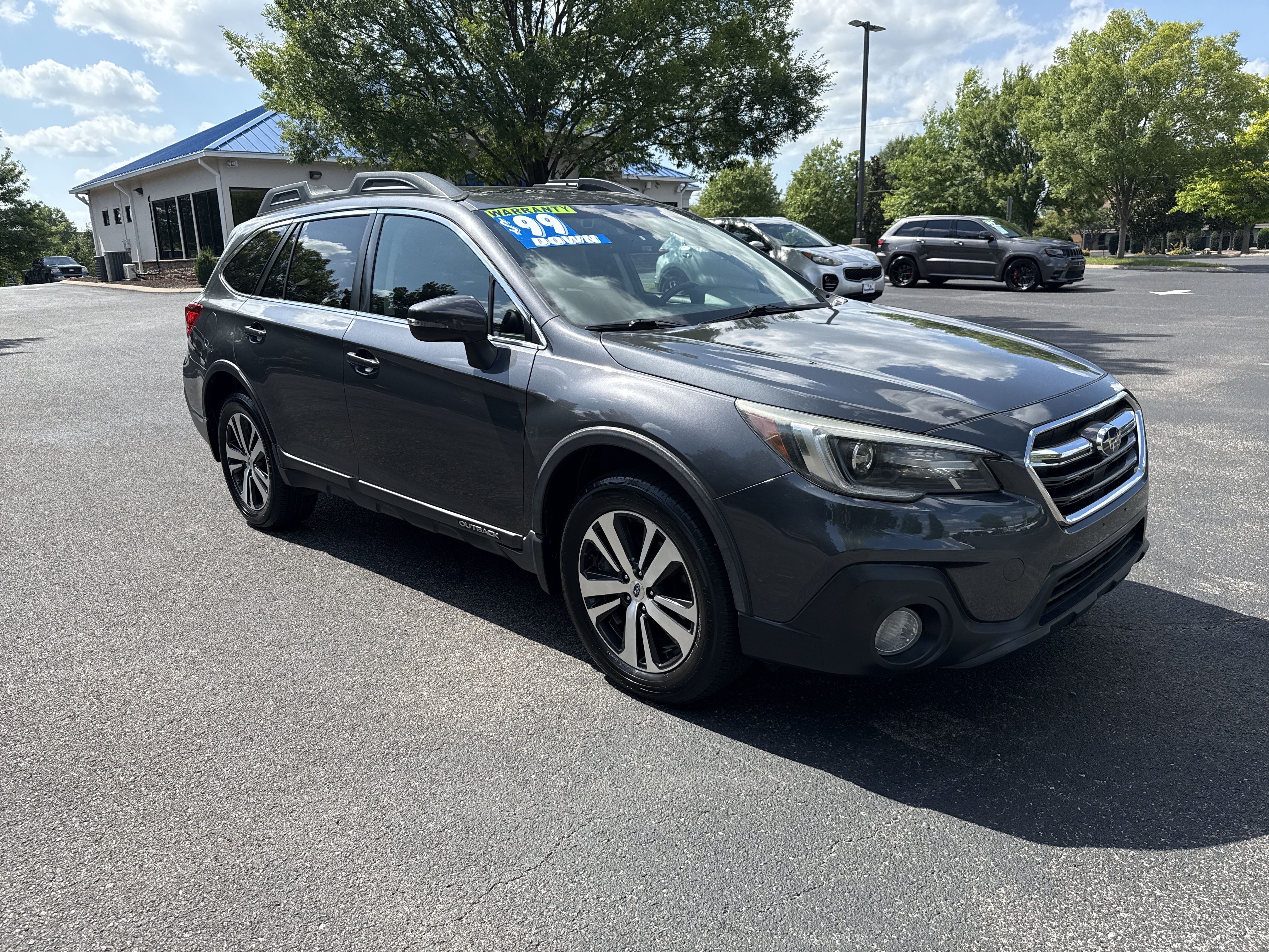 Used 2019 Subaru Outback 2.5i Limited AWD/4WD image 4