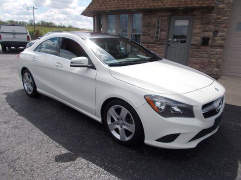 Used 2016 Mercedes-Benz CLA 250 4MATIC image 3