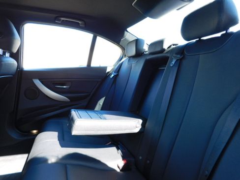 Used 2016 BMW 320i image 19