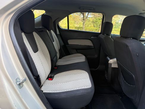 Used 2011 Chevrolet Equinox LS image 14