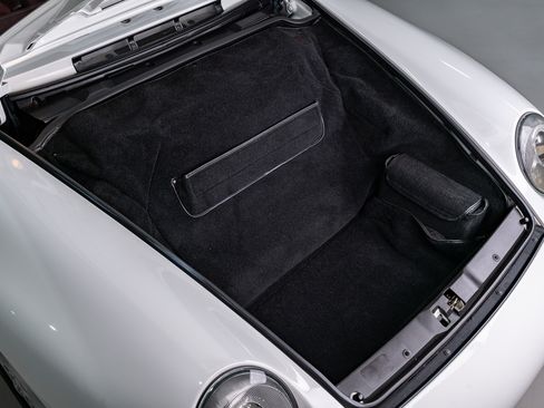 Used 1995 Porsche 911 Carrera image 49