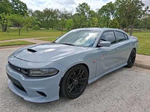Used 2022 Dodge Charger Scat Pack RWD image 5