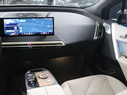 Used 2024 BMW iX M60 AWD/4WD image 41
