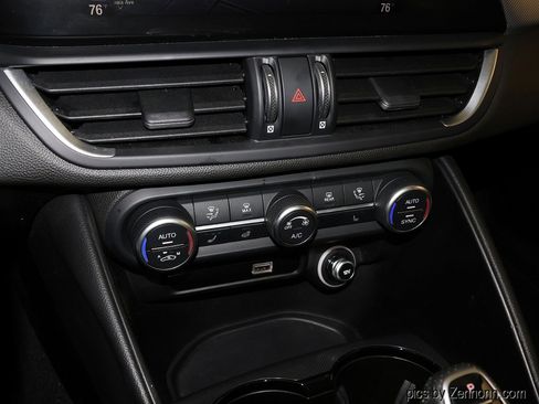 Used 2024 Alfa Romeo Giulia Ti image 23