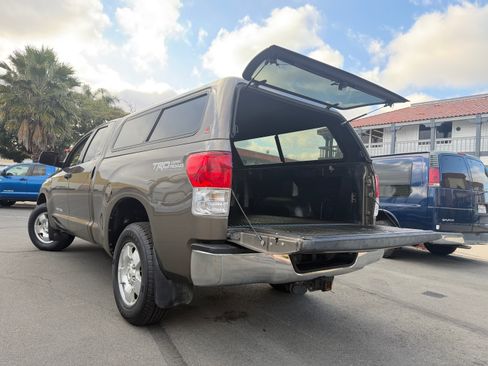 Used 2010 Toyota Tundra 4x4 Double Cab w/ SR5 & TRD image 7