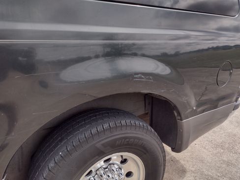 Used 2001 Ford Excursion XLT image 34