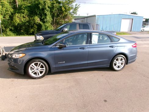 Used 2018 Ford Fusion S Hybrid FWD image 8