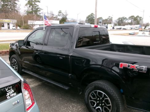 Used 2022 Ford F150 FX4 image 4